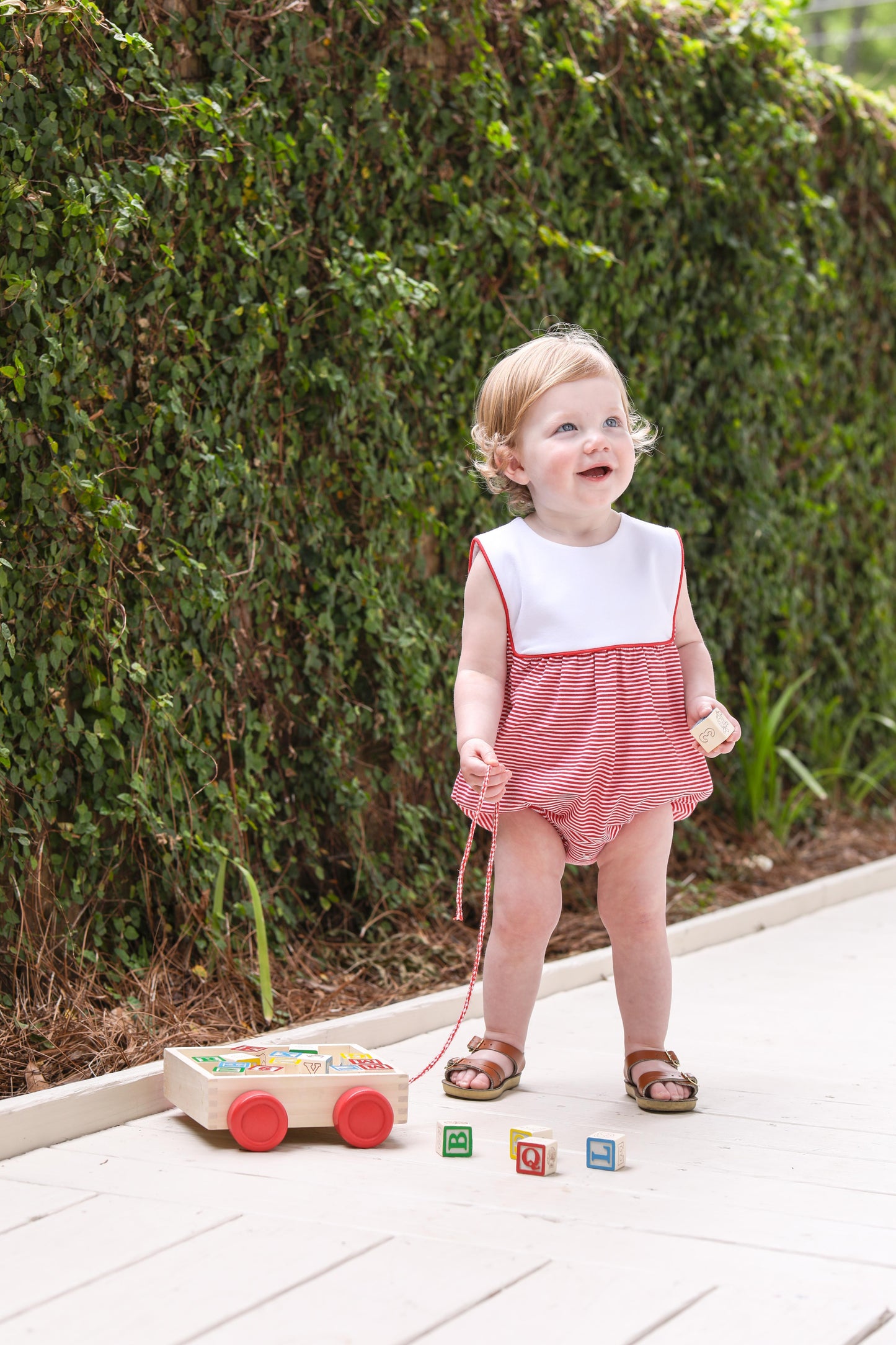 Noah Bubble - Red Stripe