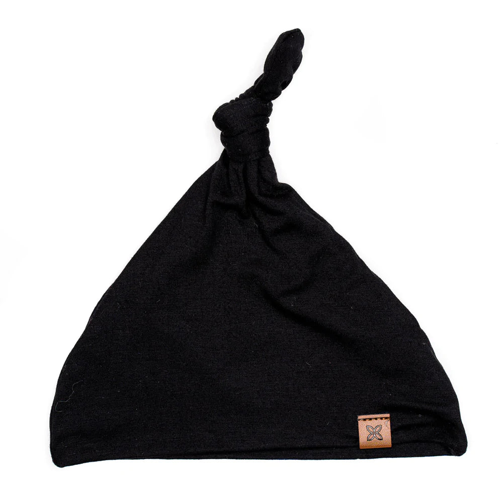 Knotted Hat in Onyx