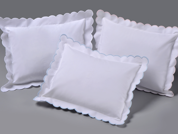 Double Thick Scallop Pillow-Large