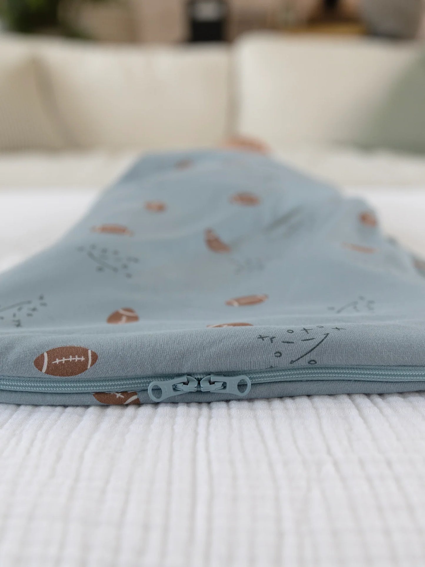 SWADDLE: Football / 1.0