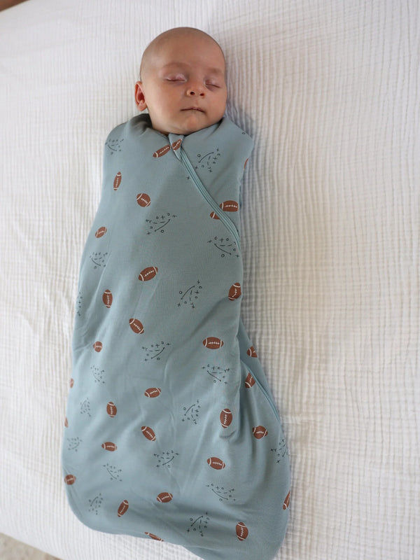 SWADDLE: Football / 1.0