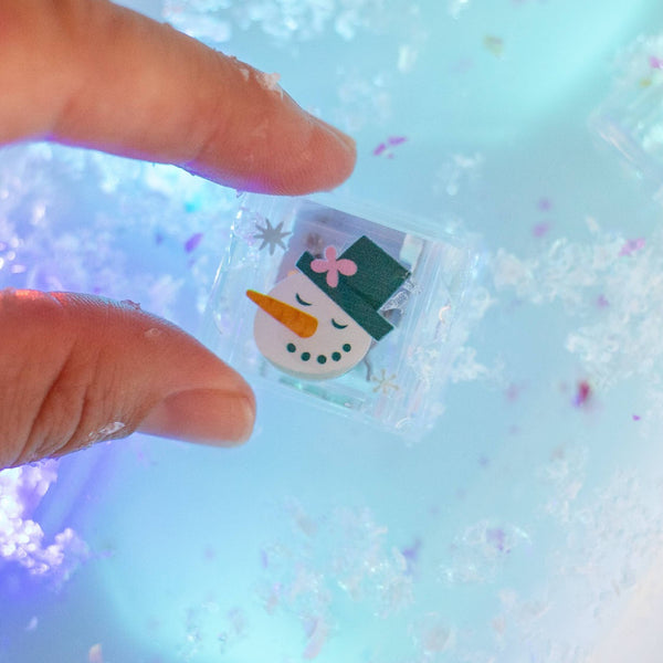Winter Pals Light-Up Cubes