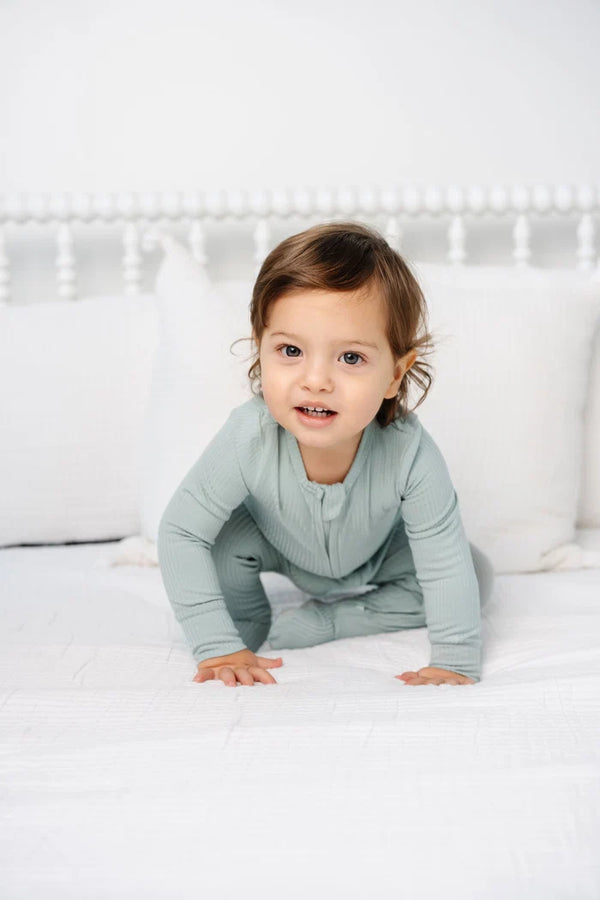 Bailey Ribbed Zipper Footies