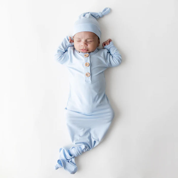 Knotted Gown with Hat Set in Breeze