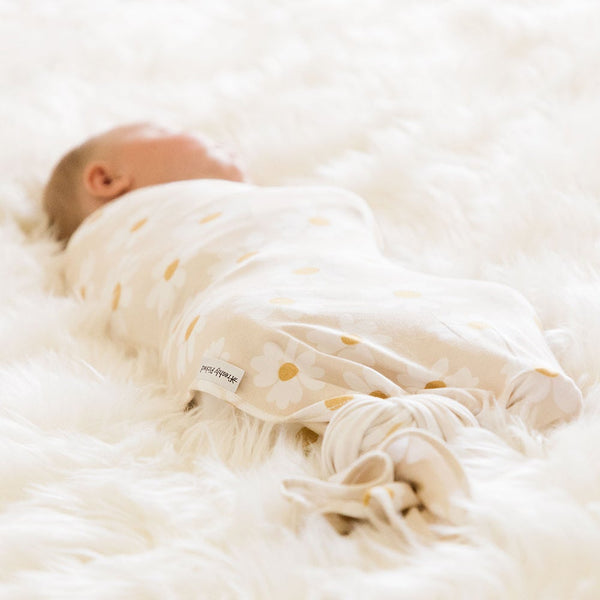 Daisy Fields Swaddle II