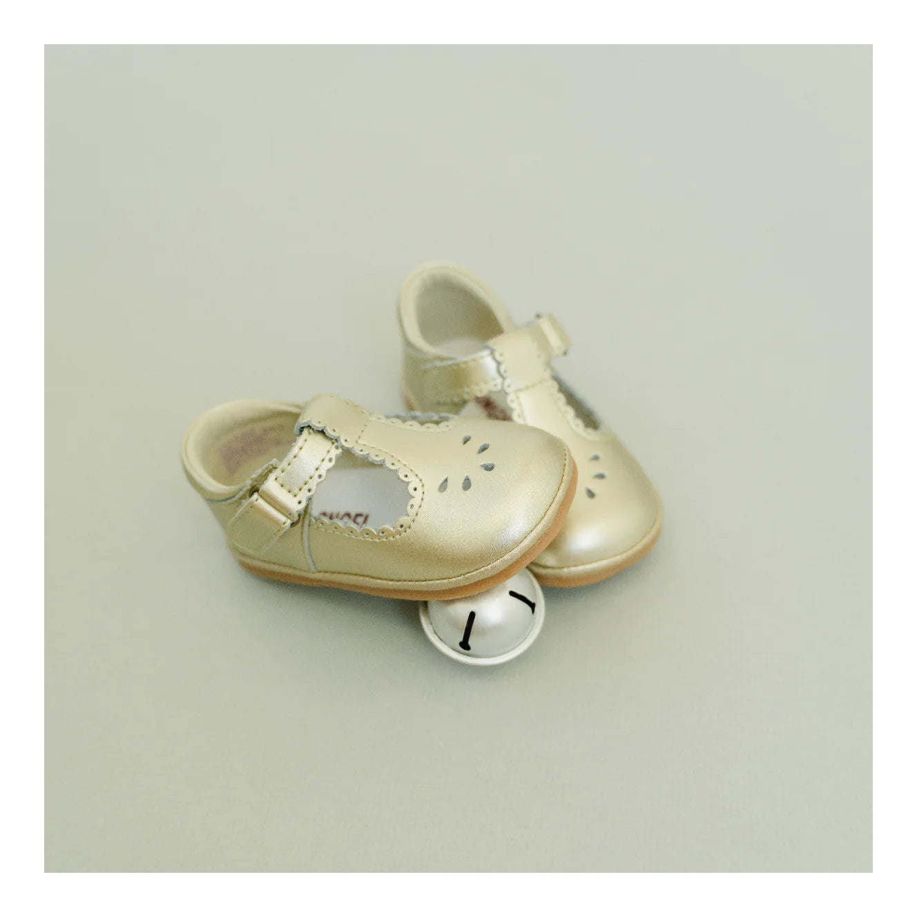 Dottie Scalloped T-Strap Mary Jane Gold (Baby)