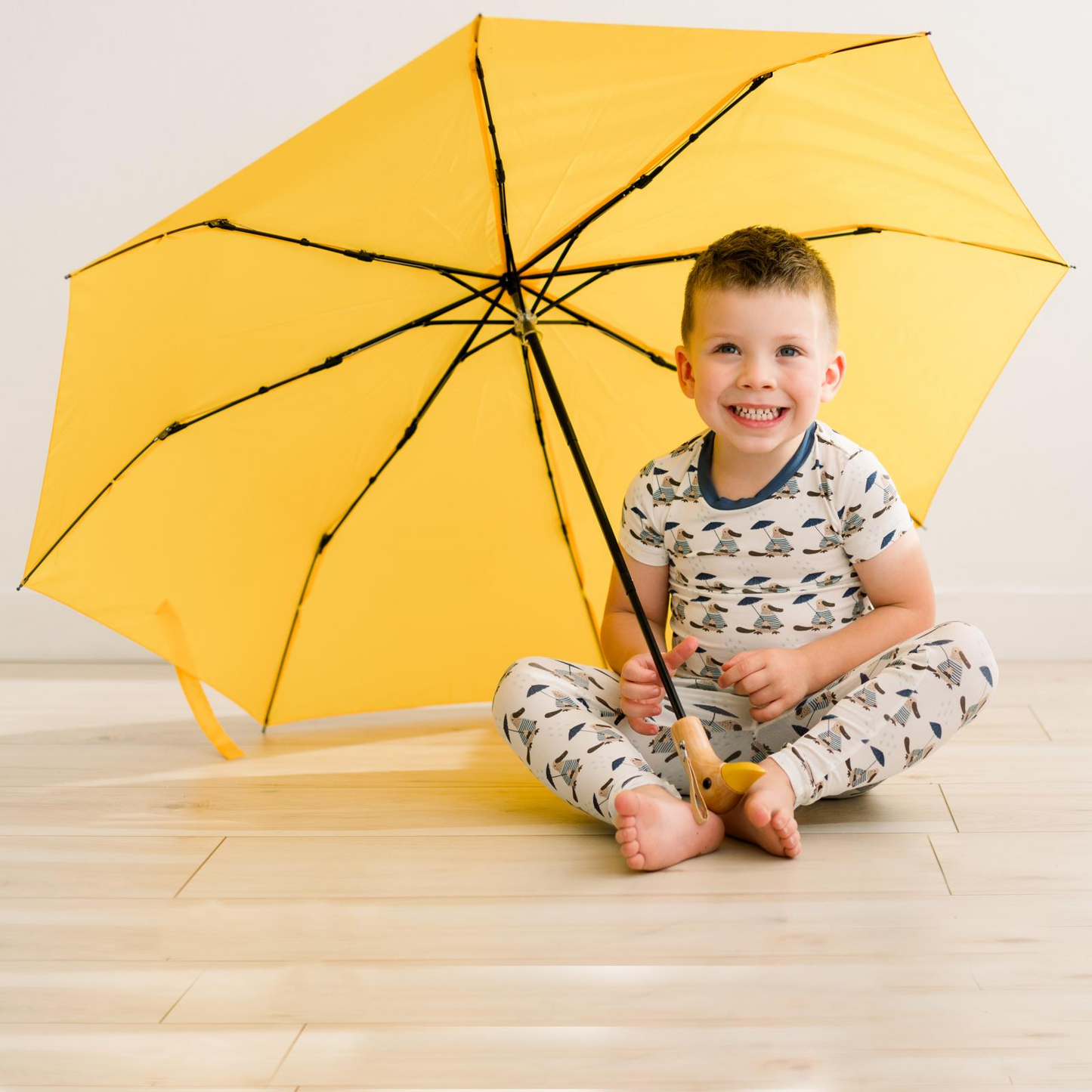 Print Short Sleeve Pajama Set in Natural Rainy Day Platypus