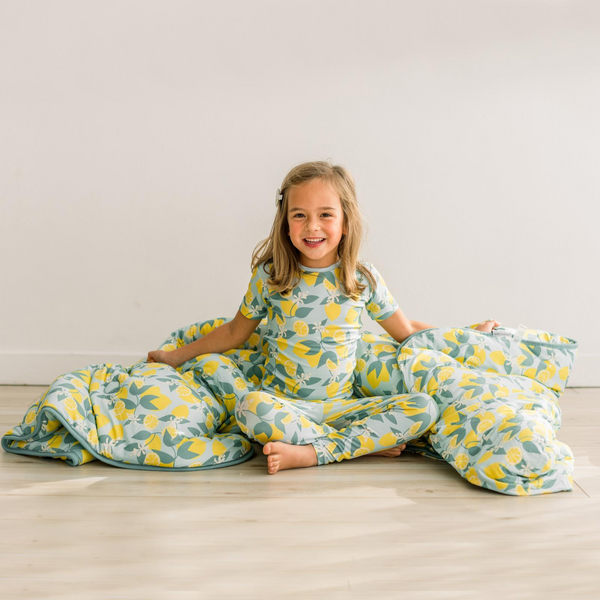 Print Short Sleeve Pajama Set in Spring Sky Lemonade