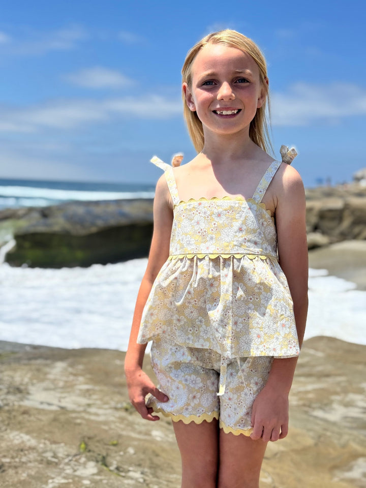 Madison Shorts - Yellow Large Floral